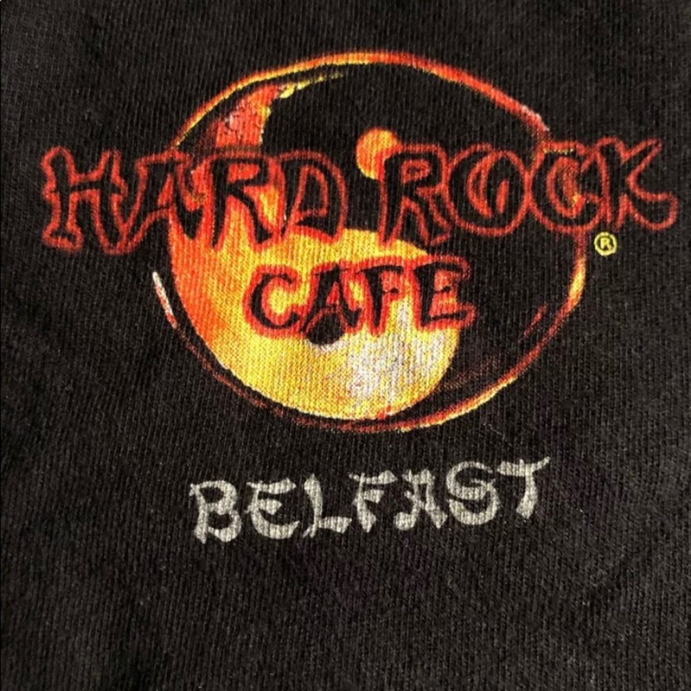Sz M RARE NVR WRN HARD ROCK CAFE BELFAST T-SHIRT FOR THE SERIOUS COLLECTOR MINT